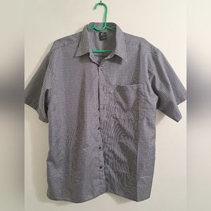 Claudio Nucci. Short sleeve size L.